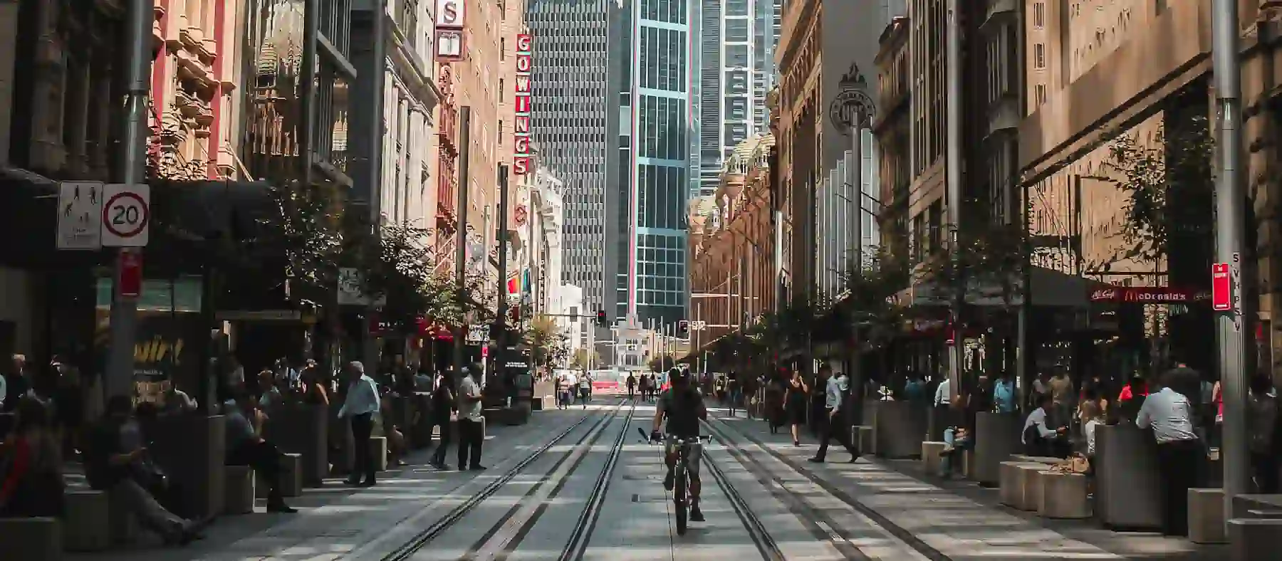 busystreetincity.webp
